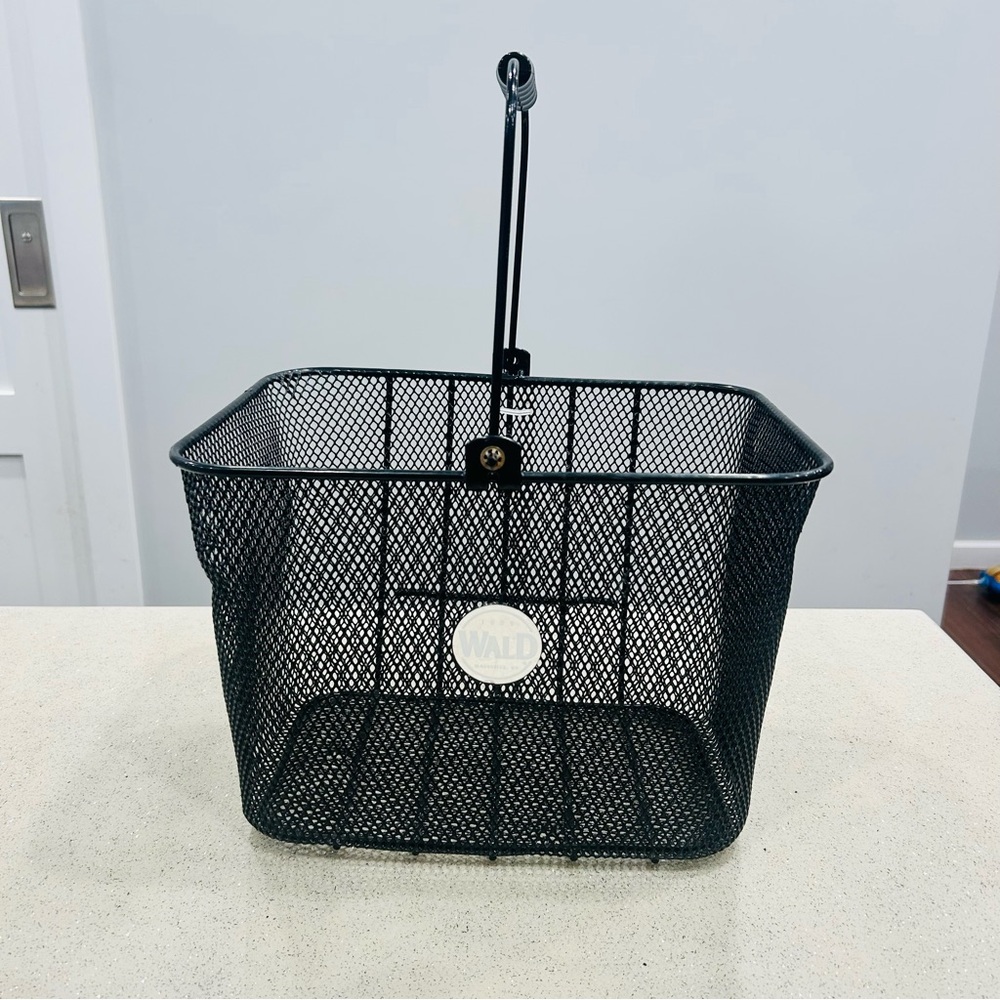 Wald ~Bike‎ Bicycle Basket~Black Mesh~Front Mount With Quick Release Handle~NWOT
